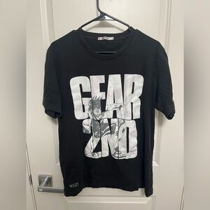 Uniqlo Men's One Piece Gear Second t-shirt in size XL